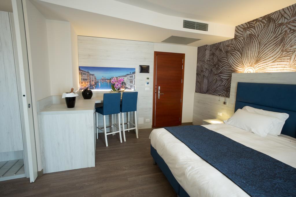 Hotel Cesare Augustus Jesolo Extérieur photo