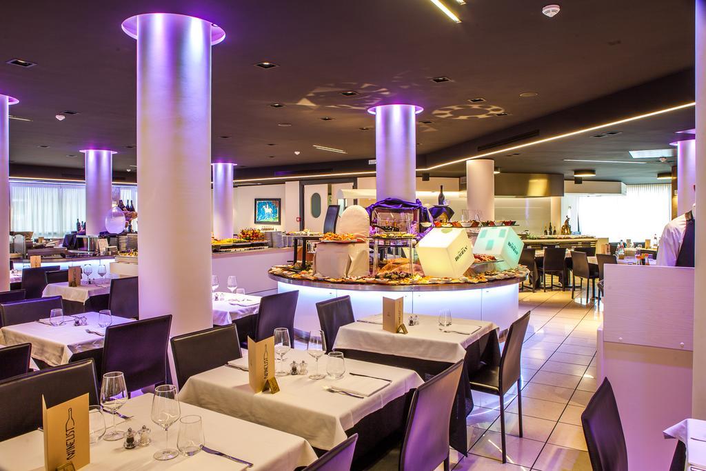 Hotel Cesare Augustus Jesolo Extérieur photo