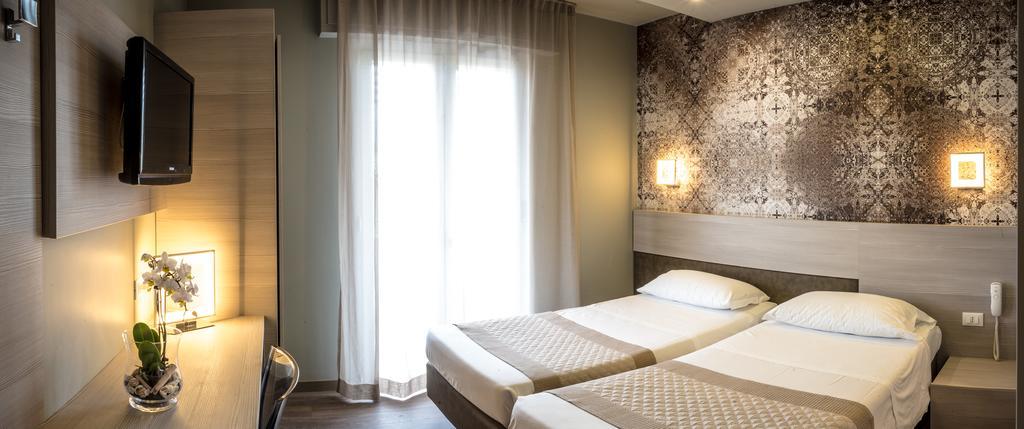 Hotel Cesare Augustus Jesolo Extérieur photo