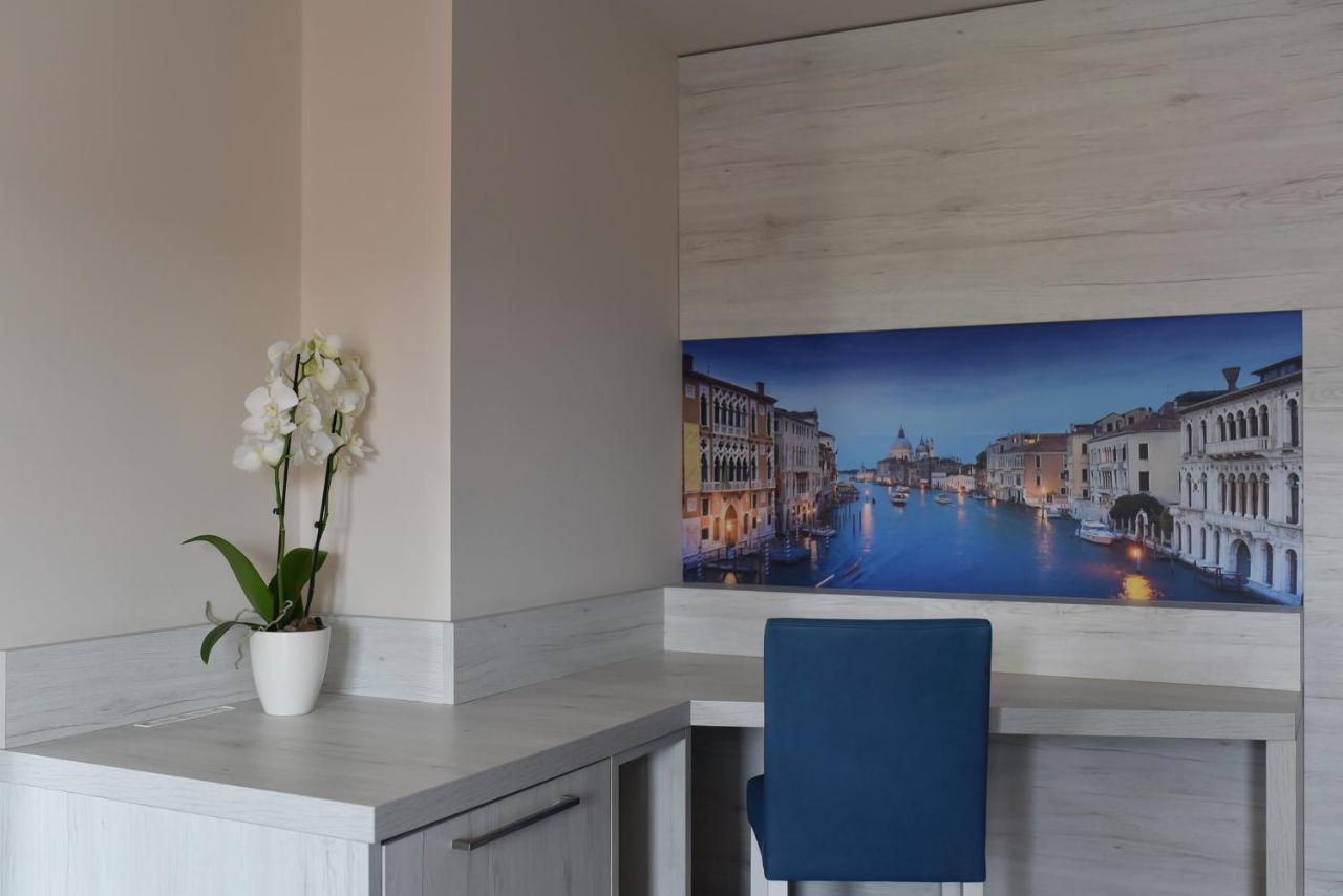 Hotel Cesare Augustus Jesolo Extérieur photo